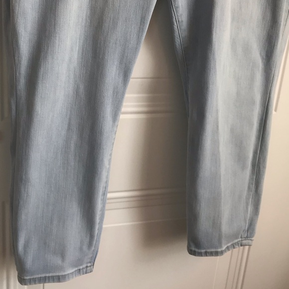 🔴 4/$15 Ava & Viv Women’s 24W Target Classic Light Wash Blue Denim Jeans in EUC - Picture 8 of 15
